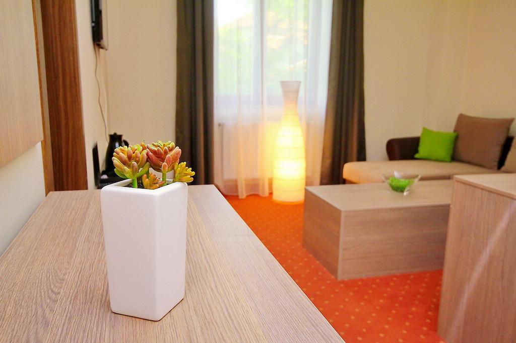 Vila Palic Ngoại thất bức ảnh