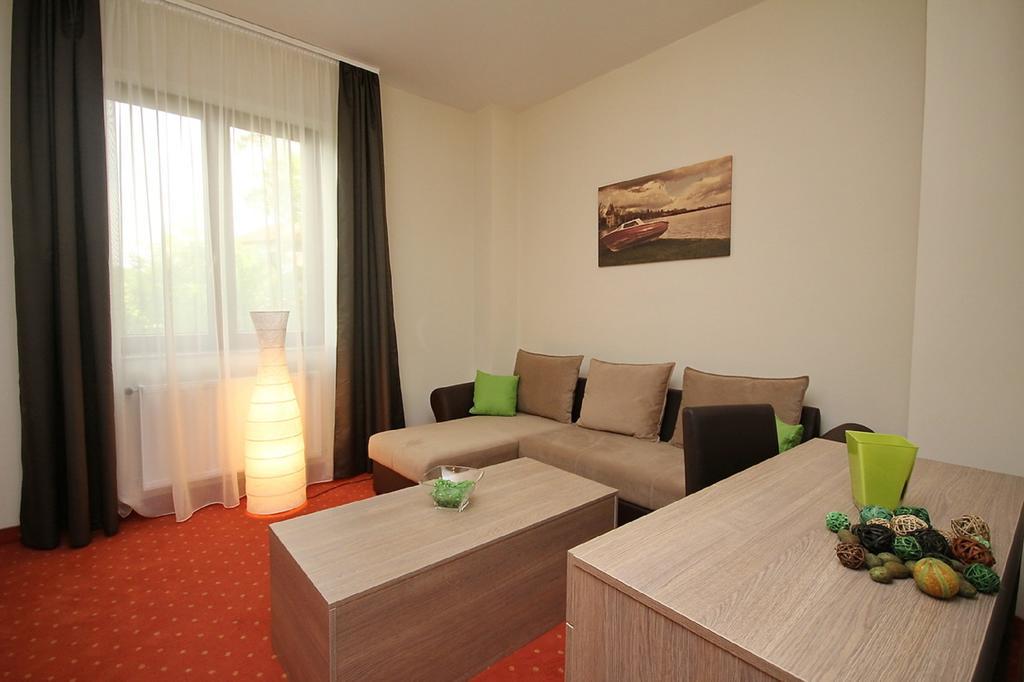 Vila Palic Ngoại thất bức ảnh