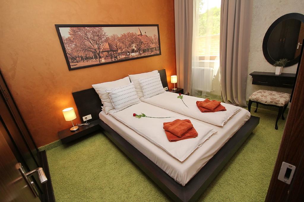 Vila Palic Ngoại thất bức ảnh