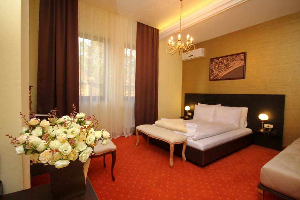 Vila Palic Ngoại thất bức ảnh